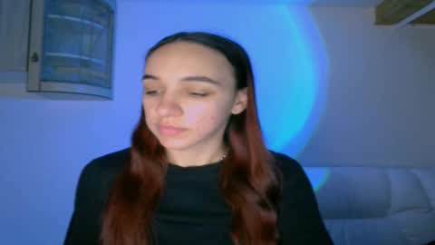 ms_sophiee online show from 02/15/25, 02:04