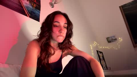 Snapshot of ms_sophiee chatting on 04/19/26, 08:44 ms_sophiee online show from 04/19/26, 08:44