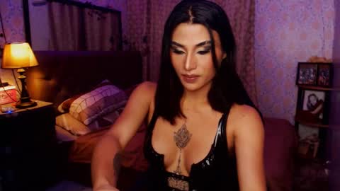 Snapshot of msasianbigcockts chatting on 01/03/25, 10:20 Thea online show from 01/03/25, 10:20