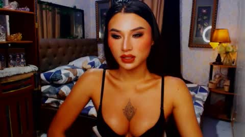 Snapshot of msasianbigcockts chatting on 03/04/25, 12:18 Thea online show from 03/04/25, 12:18