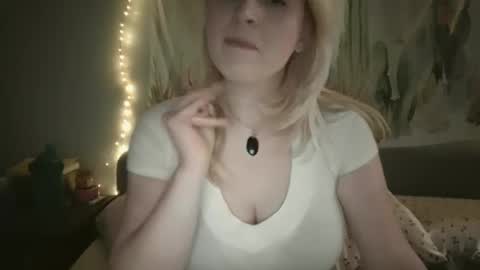 Snapshot of msclairewhatever chatting on 10/08/25, 12:41 msclairewhatever online show from 10/08/25, 12:41