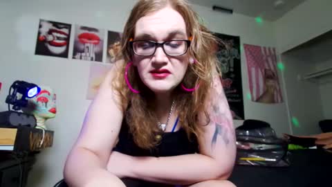 Cunty Luxxe online show from 09/23/25, 03:42