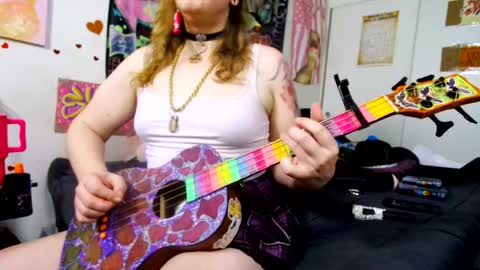 Snapshot of mscuntyluxxe chatting on 03/28/26, 08:19 Cunty Luxxe online show from 03/28/26, 08:19