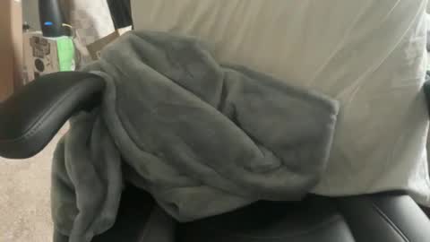 Snapshot of msduss351 chatting on 01/03/25, 12:41 msduss351 online show from 01/03/25, 12:41