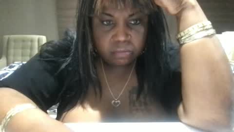 Chocolate  Candy   Stick online show from 03/06/25, 02:51