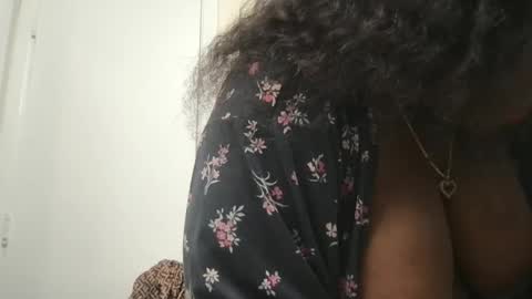 Chocolate  Candy   Stick online show from 09/16/25, 07:26