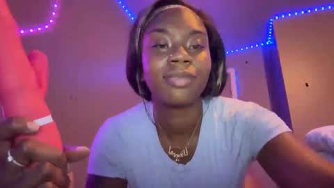 Snapshot of mskitty000 chatting on 09/17/25, 11:50 mskitty000 online show from 09/17/25, 11:50