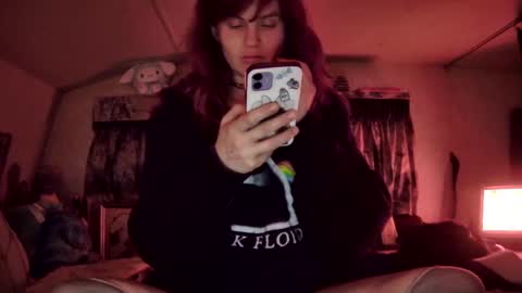 Mallow online show from 12/04/24, 05:49