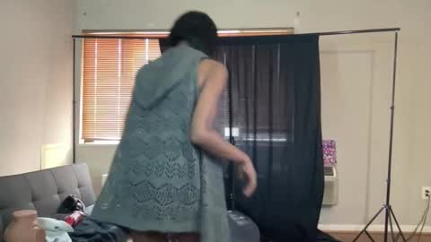 Snapshot of msmerlinmystique chatting on 02/01/25, 05:37 Merlin Mystique online show from 02/01/25, 05:37