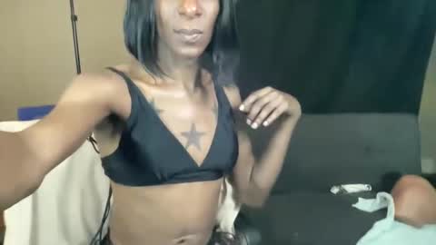 Snapshot of msmerlinmystique chatting on 02/06/25, 01:05 Merlin Mystique online show from 02/06/25, 01:05