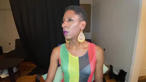 Snapshot of msmerlinmystique chatting on 09/18/25, 05:31 Merlin Mystique online show from 09/18/25, 05:31