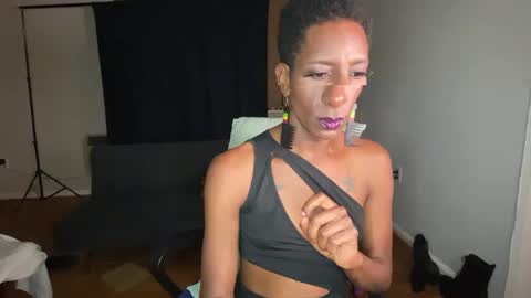 Snapshot of msmerlinmystique chatting on 09/23/25, 02:36 Merlin Mystique online show from 09/23/25, 02:36