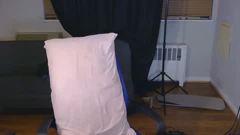 Snapshot of msmerlinmystique chatting on 10/17/25, 02:37 Merlin Mystique online show from 10/17/25, 02:37