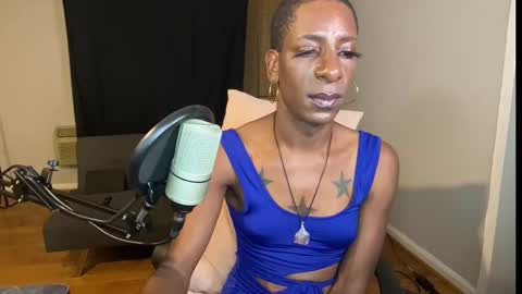 Snapshot of msmerlinmystique chatting on 10/23/25, 08:02 Merlin Mystique online show from 10/23/25, 08:02