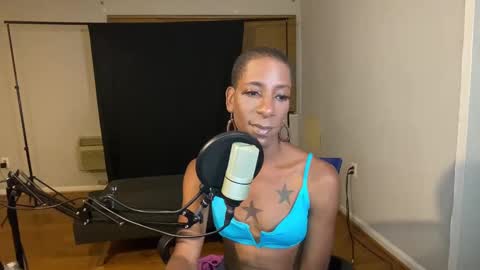 Snapshot of msmerlinmystique chatting on 10/24/25, 01:35 Merlin Mystique online show from 10/24/25, 01:35