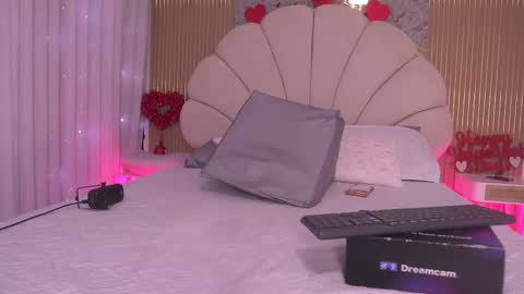 Manuela  online show from 02/19/26, 03:02