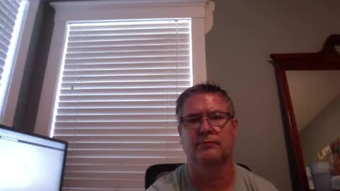 mtbrdr73 online show from 10/31/25, 08:54