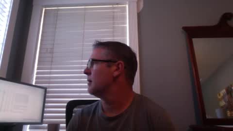 Snapshot of mtbrdr76 chatting on 03/16/26, 07:29 Fun time Daddy online show from 03/16/26, 07:29