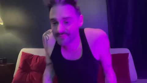 Snapshot of mtlsexfun chatting on 11/14/25, 04:22 mtlsexfun online show from 11/14/25, 04:22