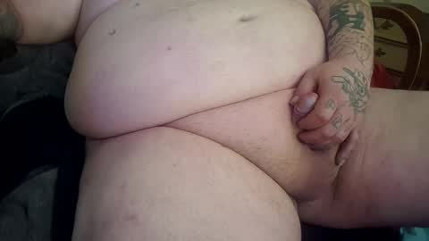 Snapshot of mtrcyclerydr chatting on 12/01/25, 07:30 B-Lo Average Guy online show from 12/01/25, 07:30