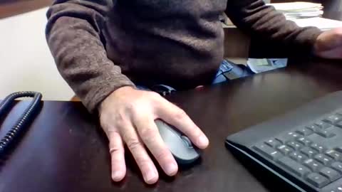 Snapshot of mttoker chatting on 04/24/26, 02:19 mttoker online show from 04/24/26, 02:19