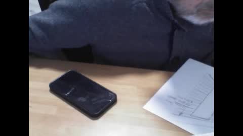 Snapshot of mtwpaul chatting on 12/16/24, 04:27 mtwpaul online show from 12/16/24, 04:27