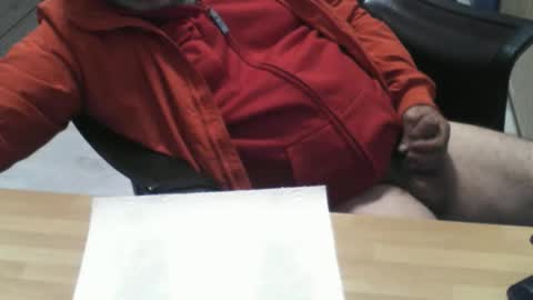 Snapshot of mtwpaul chatting on 09/30/25, 05:29 mtwpaul online show from 09/30/25, 05:29