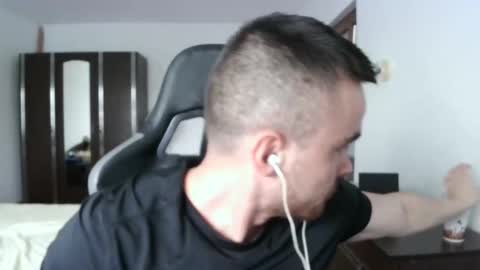 Victor online show from 10/01/25, 11:27