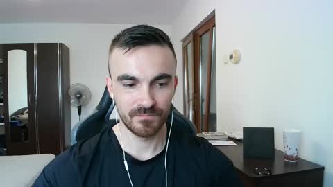 Victor online show from 12/04/25, 11:19