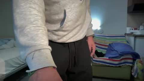 Snapshot of much_fun1 chatting on 10/01/25, 06:47 much_fun1 online show from 10/01/25, 06:47