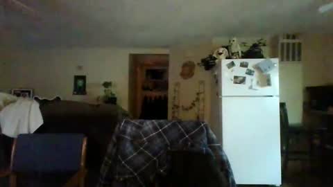 Snapshot of mudge chatting on 01/14/25, 12:35 Mudge online show from 01/14/25, 12:35