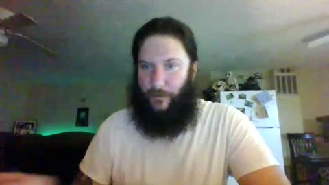 Snapshot of mudge chatting on 02/07/25, 02:50 Mudge online show from 02/07/25, 02:50