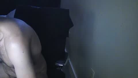 Snapshot of muffdiver718 chatting on 01/11/25, 10:08 Muffdiver online show from 01/11/25, 10:08