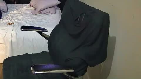 Snapshot of muffdiver718 chatting on 01/30/25, 12:16 Muffdiver online show from 01/30/25, 12:16