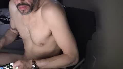 Snapshot of muffdiver718 chatting on 02/15/25, 09:49 Muffdiver online show from 02/15/25, 09:49