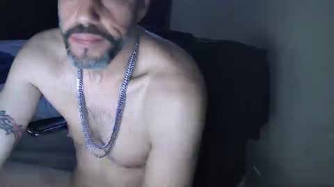 Snapshot of muffdiver718 chatting on 02/16/25, 11:38 Muffdiver online show from 02/16/25, 11:38