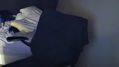 Snapshot of muffdiver718 chatting on 02/21/25, 08:18 Muffdiver online show from 02/21/25, 08:18