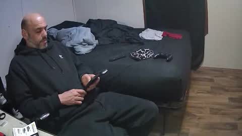 Snapshot of muffdiver718 chatting on 02/16/26, 11:23 Muffdiver online show from 02/16/26, 11:23