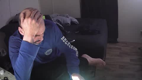 Snapshot of muffdiver718 chatting on 02/24/26, 01:58 Muffdiver online show from 02/24/26, 01:58