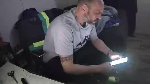 Snapshot of muffdiver718 chatting on 02/27/26, 09:20 Muffdiver online show from 02/27/26, 09:20