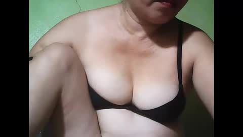 muffy_bunny online show from 10/25/25, 10:04