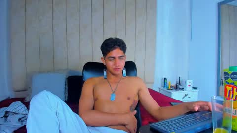 Snapshot of muichiro_tokito1 chatting on 12/14/24, 06:56 muichiro tokito1 online show from 12/14/24, 06:56