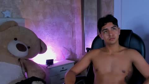 Snapshot of muichiro_tokito1 chatting on 01/03/25, 08:43 muichiro tokito1 online show from 01/03/25, 08:43