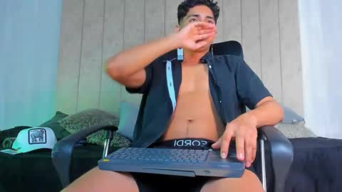 Snapshot of muichiro_tokito1 chatting on 01/26/25, 08:03 muichiro tokito1 online show from 01/26/25, 08:03