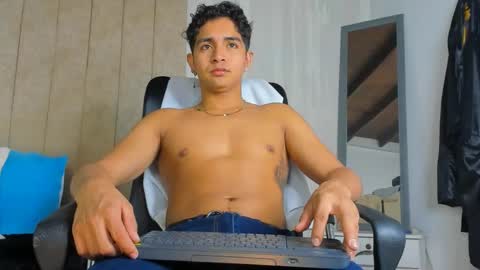 Snapshot of muichiro_tokito1 chatting on 02/06/25, 04:42 muichiro tokito1 online show from 02/06/25, 04:42