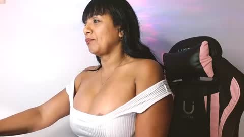 yuli online show from 07/06/26, 09:06