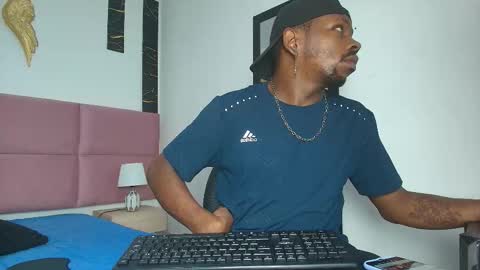 Snapshot of muller_asher chatting on 09/21/25, 03:30 Muller Asher online show from 09/21/25, 03:30