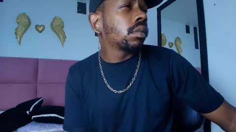 Snapshot of muller_asher chatting on 11/02/25, 04:04 Muller Asher online show from 11/02/25, 04:04