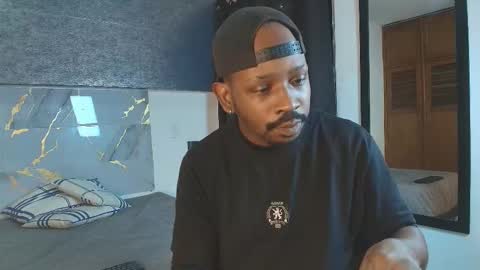 Snapshot of muller_asher chatting on 12/02/25, 03:01 Muller Asher online show from 12/02/25, 03:01