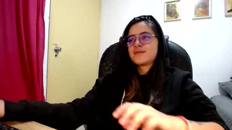 Dani and Alex online show from 09/21/25, 01:51